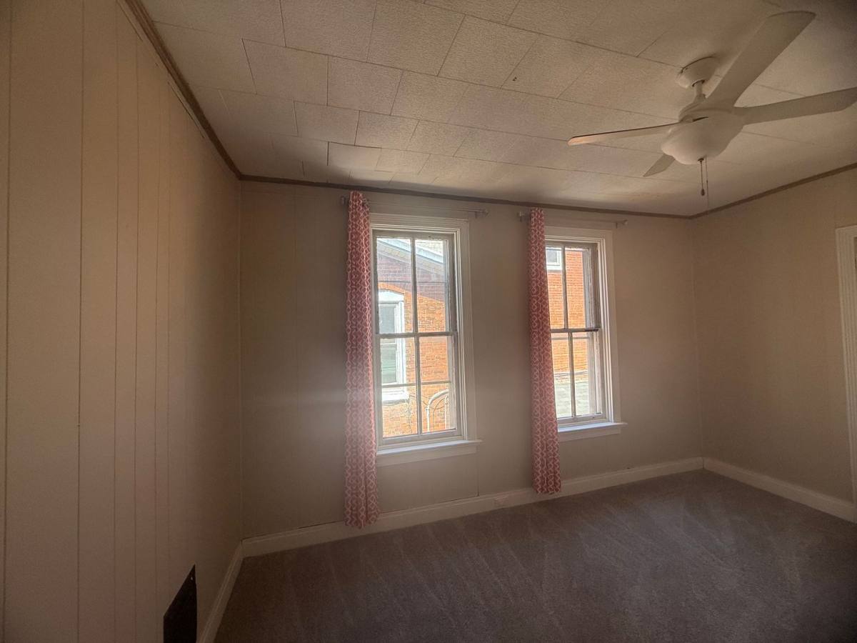 Townhouse for rent at 630 N W St, Carlisle, PA 17013