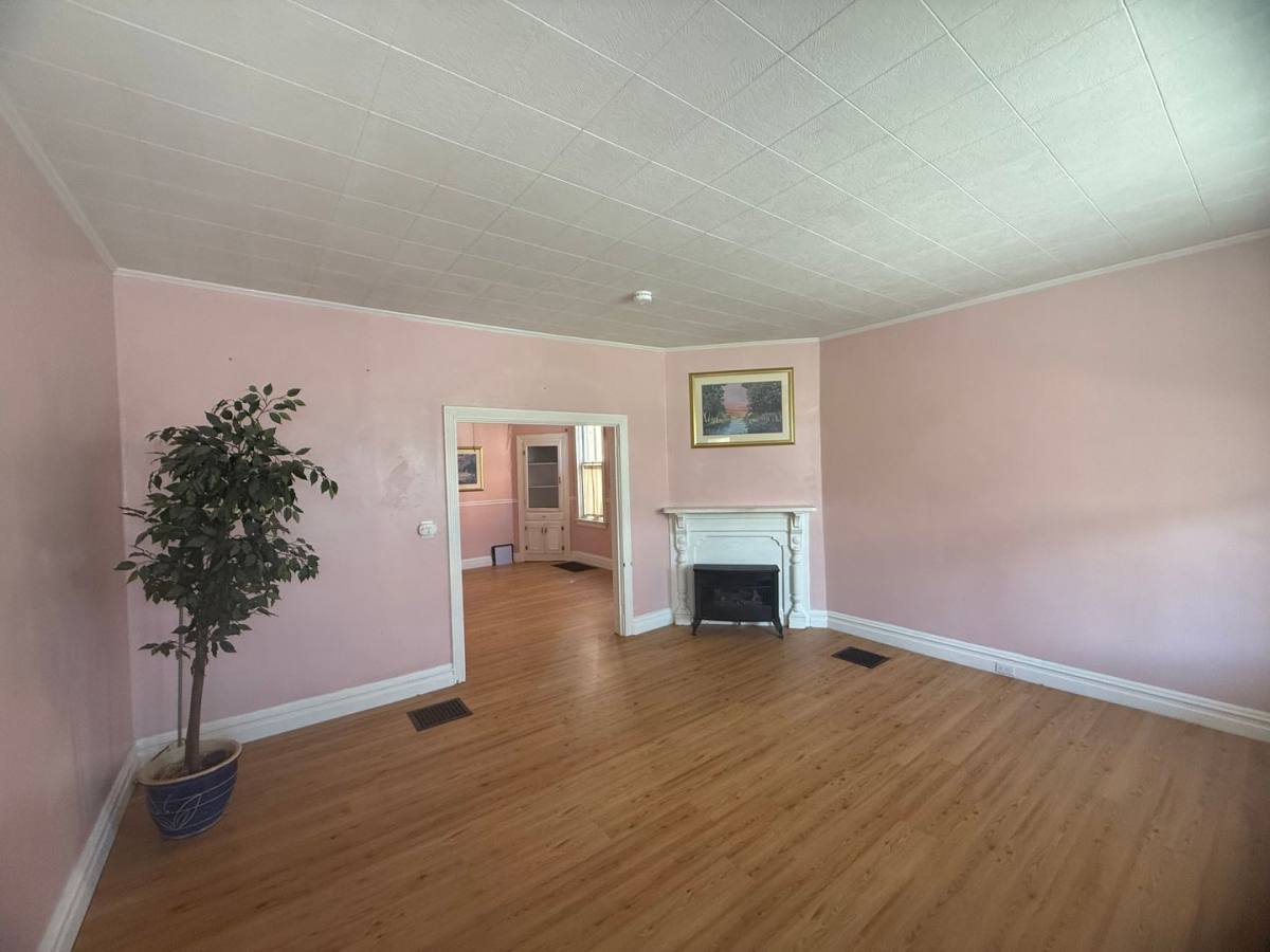 Townhouse for rent at 630 N W St, Carlisle, PA 17013