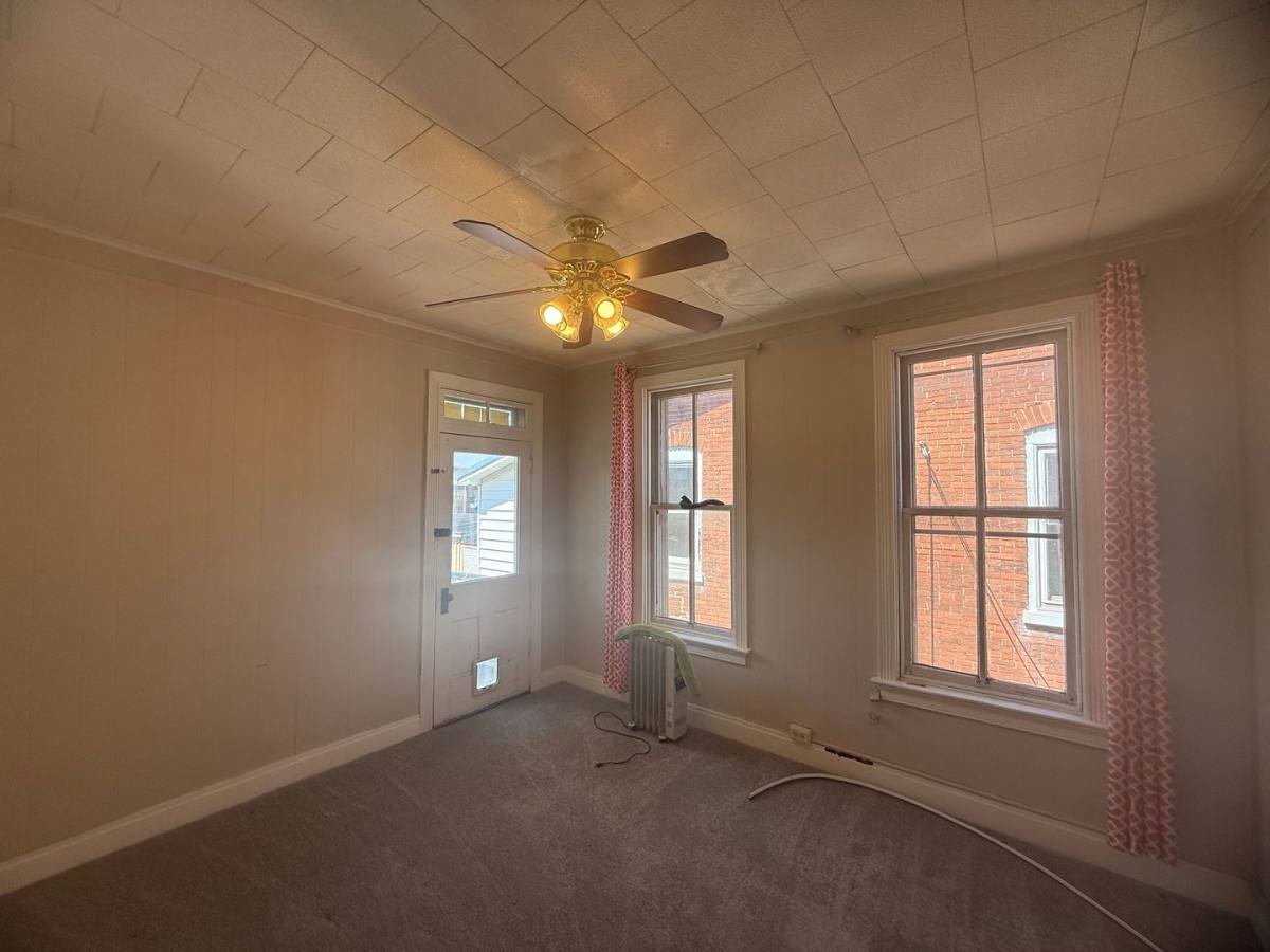 Townhouse for rent at 630 N W St, Carlisle, PA 17013