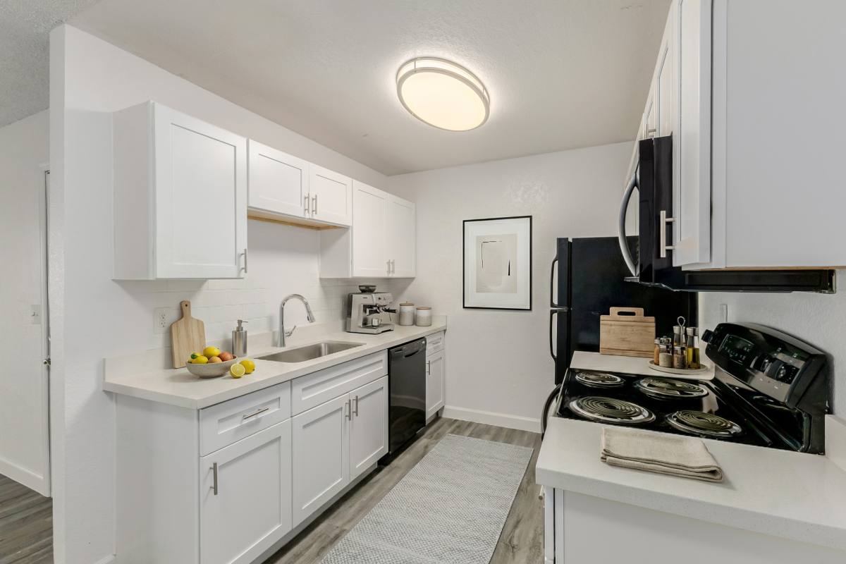 Apartment for rent at 27 E Corona Ave #105, Phoenix, AZ 85040