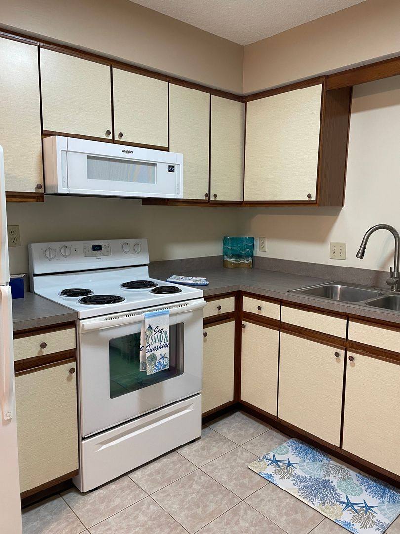 Apartment for rent at 181 Maplewood Dr, Cortland, OH 44410