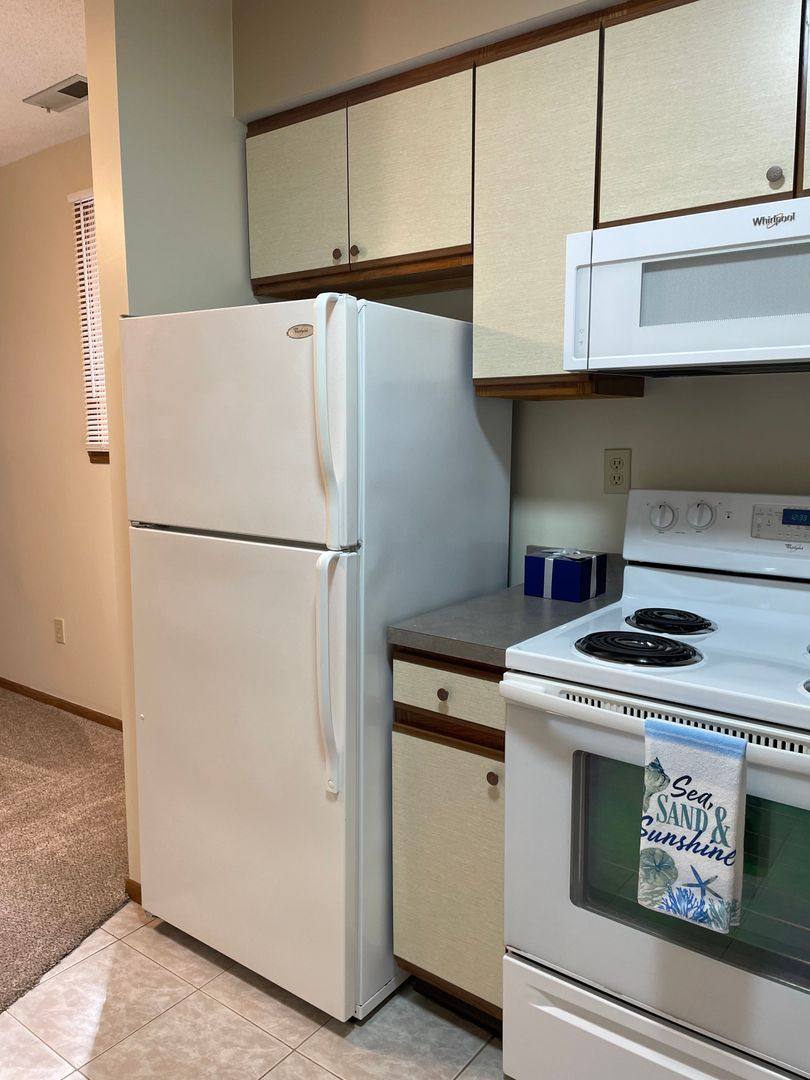 Apartment for rent at 181 Maplewood Dr, Cortland, OH 44410