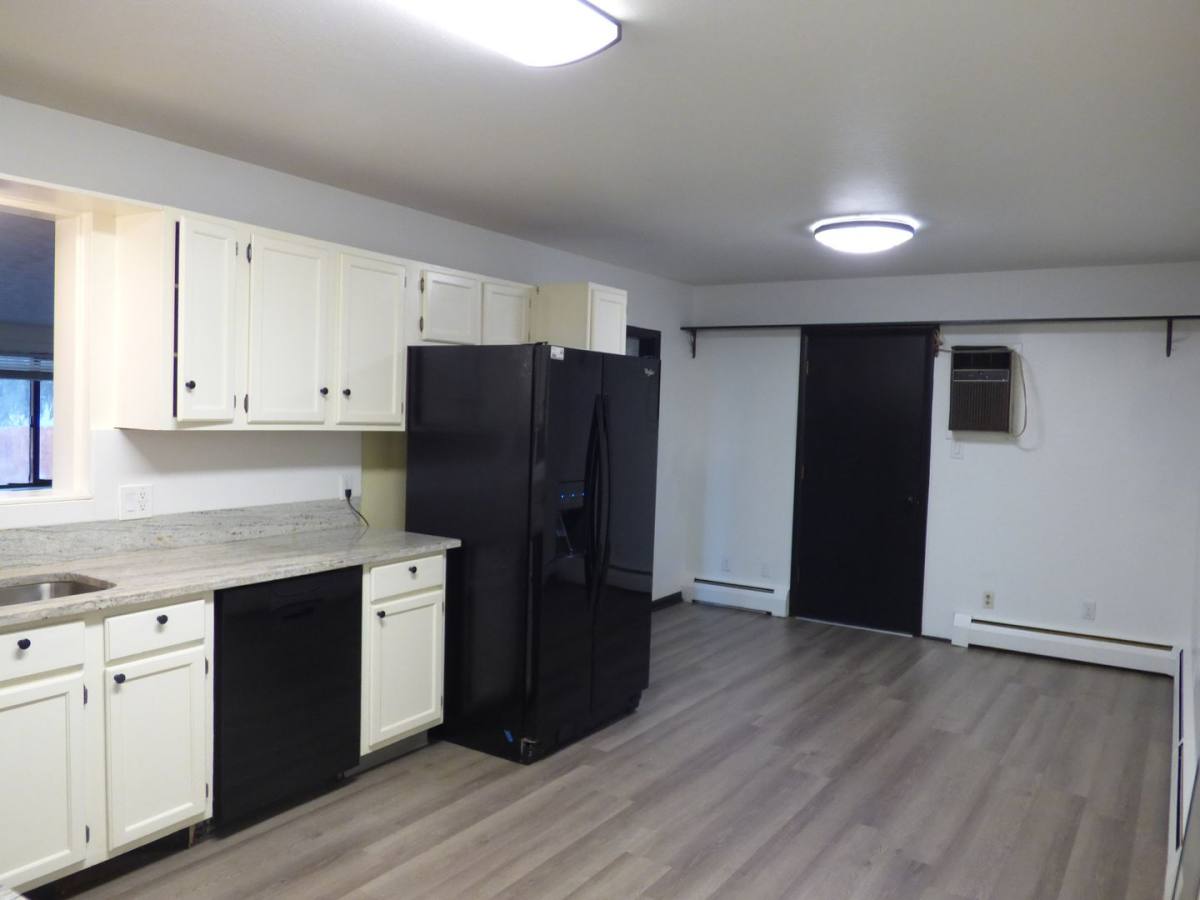 House for rent at 11 Denise Place, Longmont, CO 80501