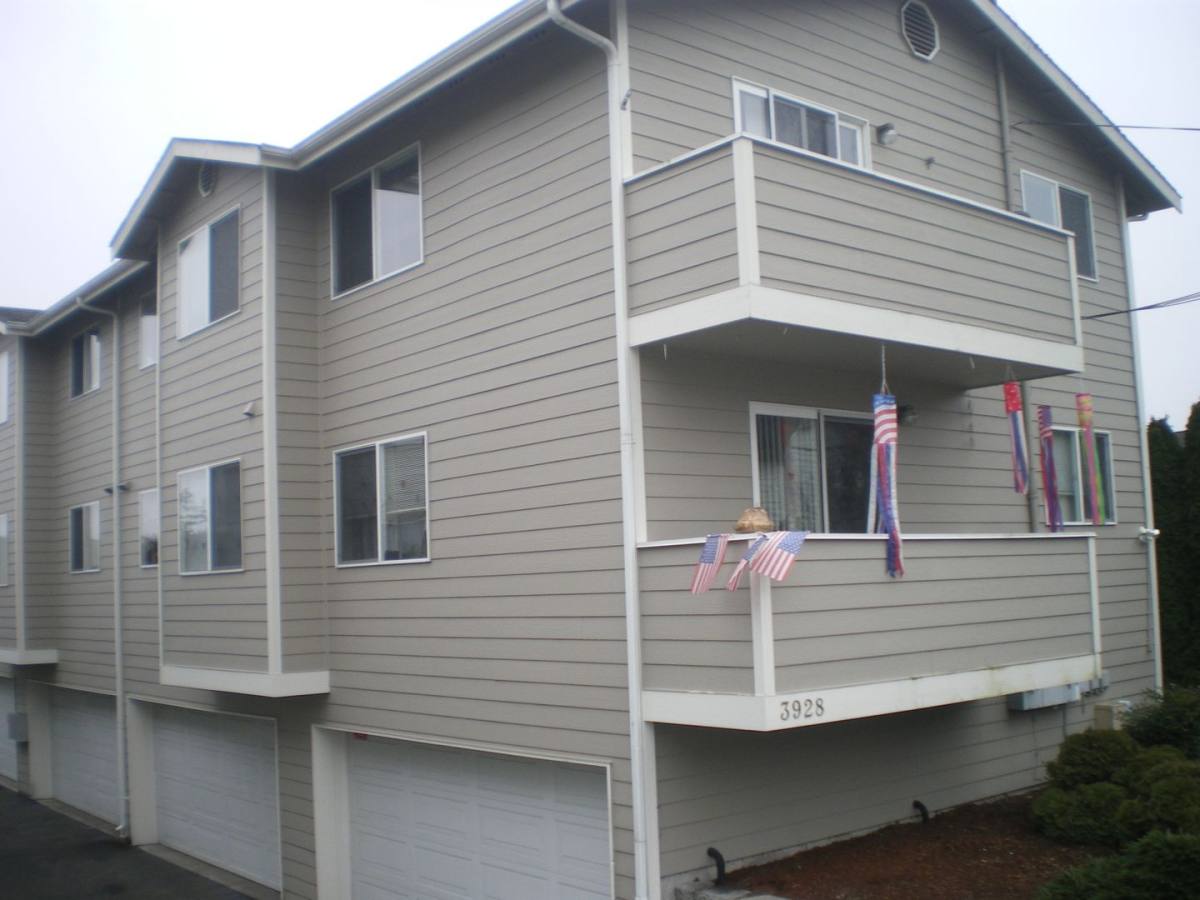 Apartment for rent at 3928 Rucker Ave, Everett, WA 98201