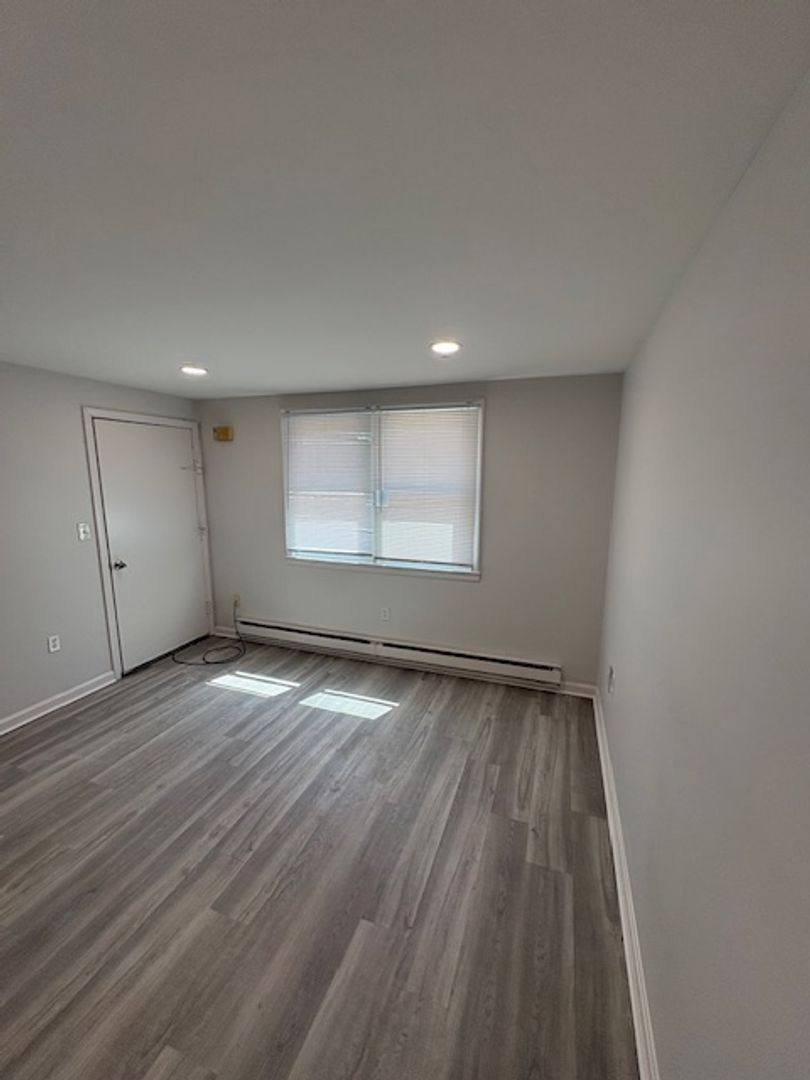 Apartment for rent at 11 Foote Rd #5, Burlington, CT 06013