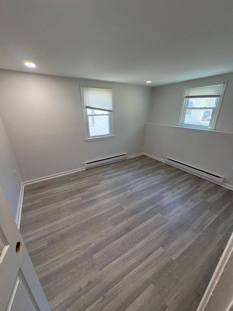 Apartment for rent at 11 Foote Rd #5, Burlington, CT 06013