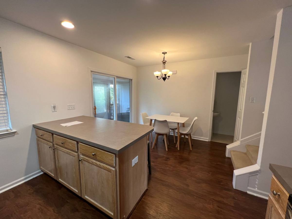 Townhouse for rent at 555 Tayrn Dr, Charleston, SC 29492