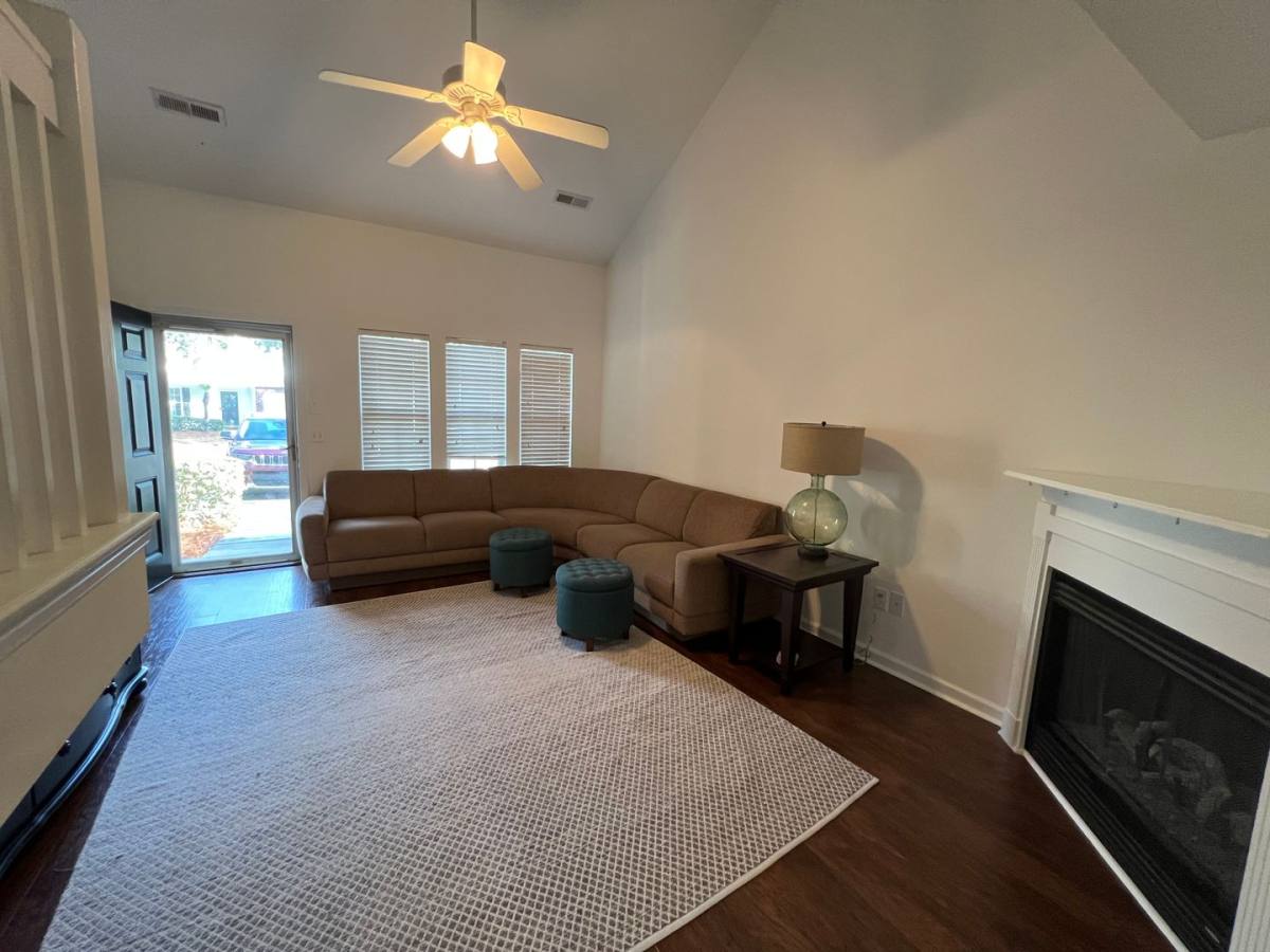 Townhouse for rent at 555 Tayrn Dr, Charleston, SC 29492