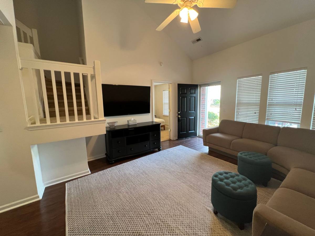 Townhouse for rent at 555 Tayrn Dr, Charleston, SC 29492