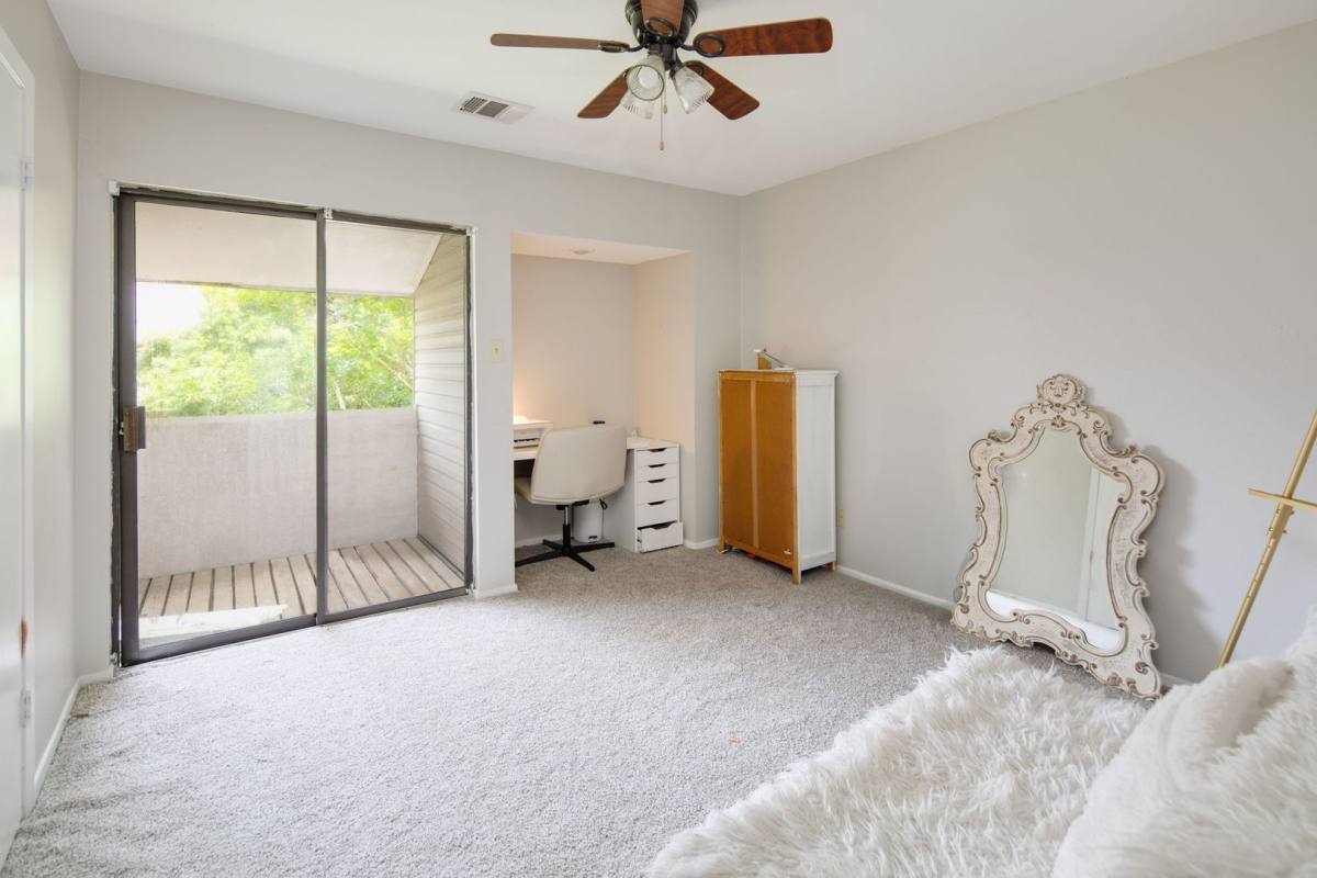Townhouse for rent at 1900 Dartmouth St, College Station, TX 77840