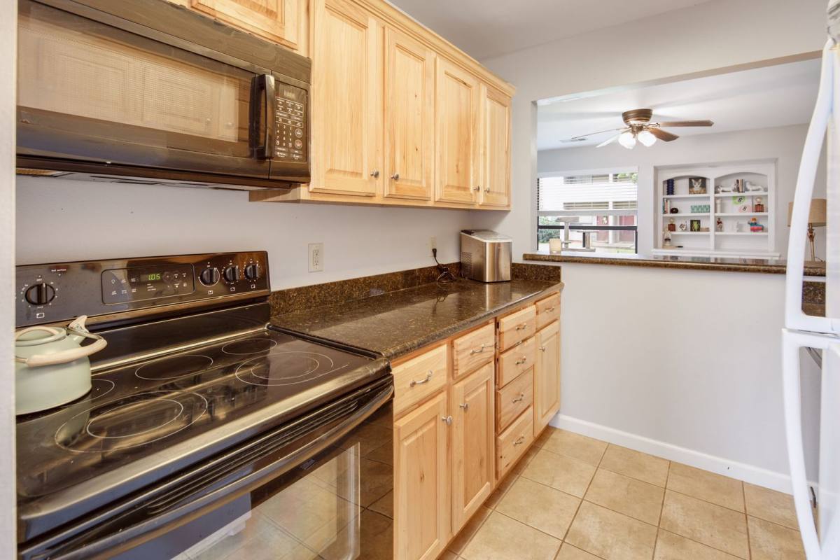 Townhouse for rent at 1900 Dartmouth St, College Station, TX 77840