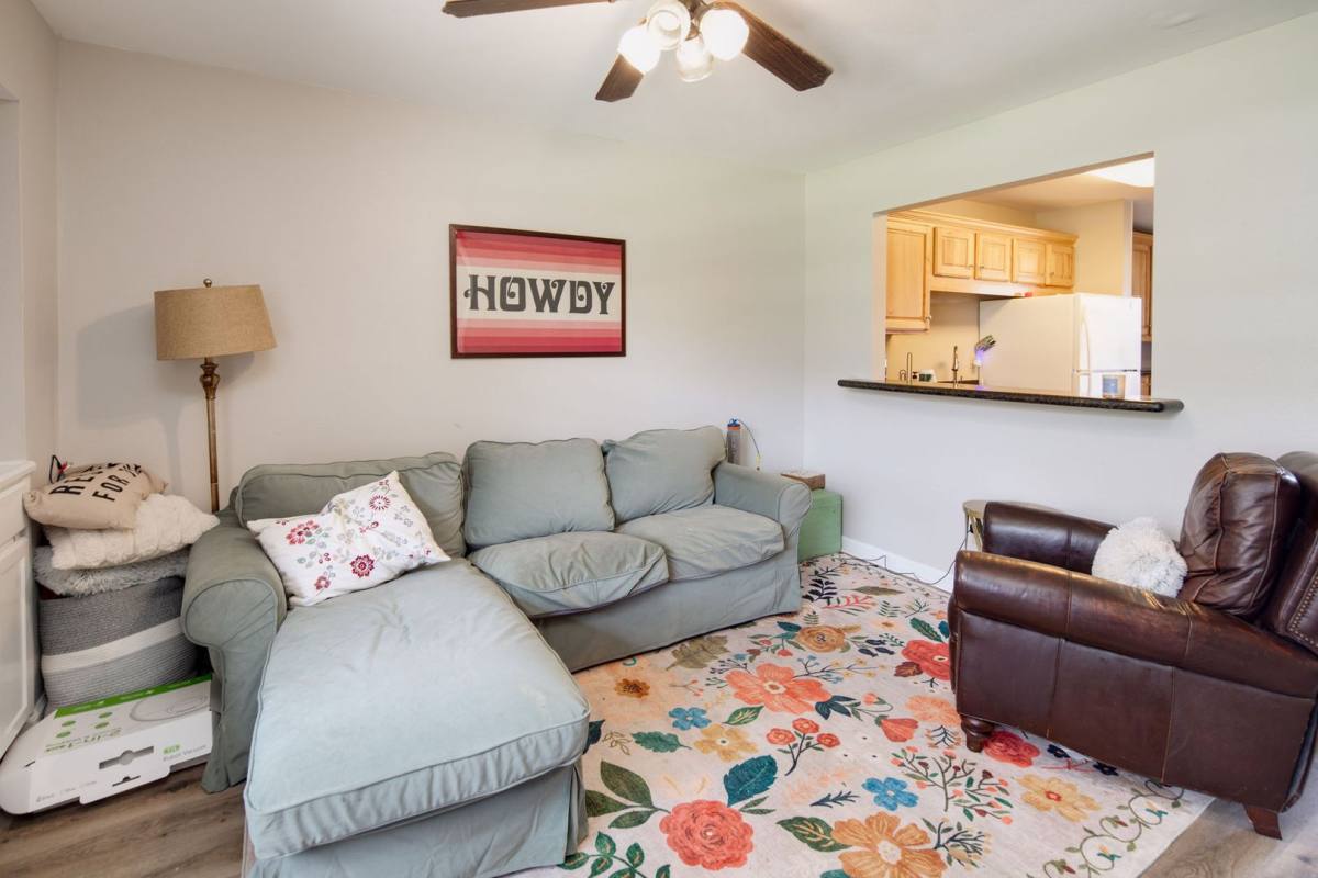 Townhouse for rent at 1900 Dartmouth St, College Station, TX 77840