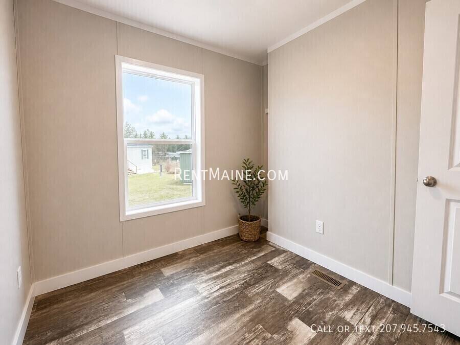 Apartment for rent at 131 D St, Pittsfield, ME 04967