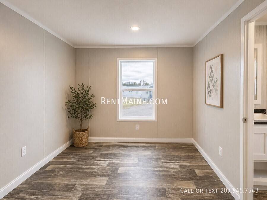 Apartment for rent at 131 D St, Pittsfield, ME 04967