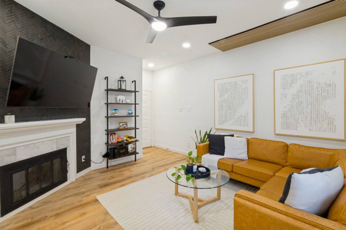 Condo for rent at 3904 Rawlins St #112, Dallas, TX 75229