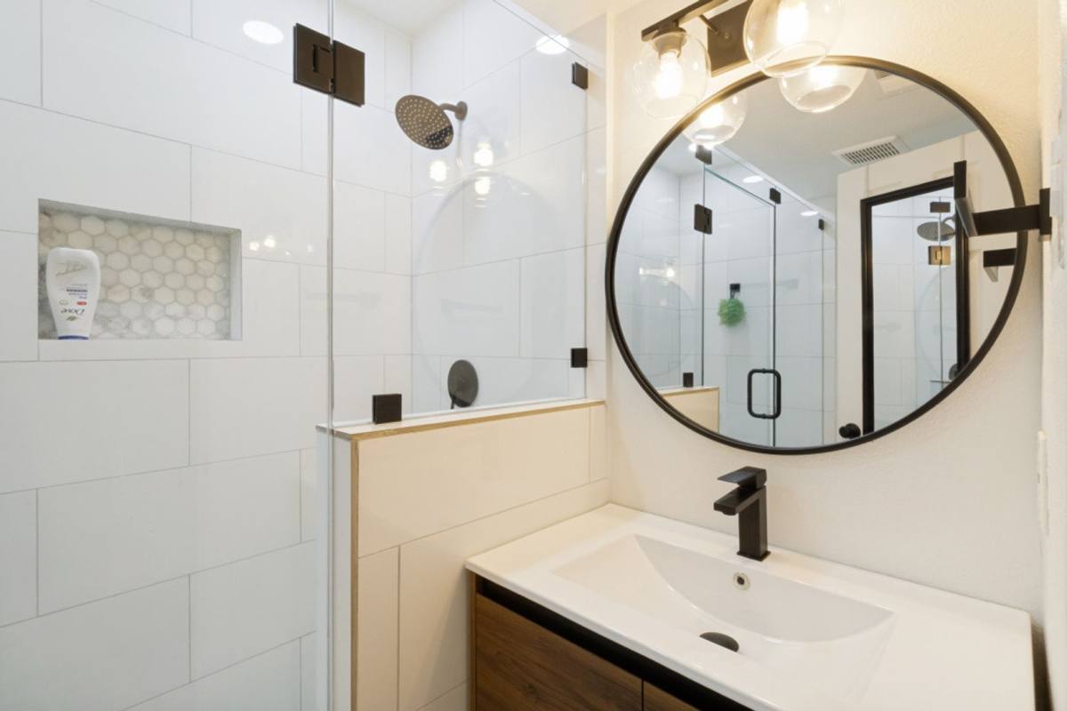 Condo for rent at 3904 Rawlins St #112, Dallas, TX 75229
