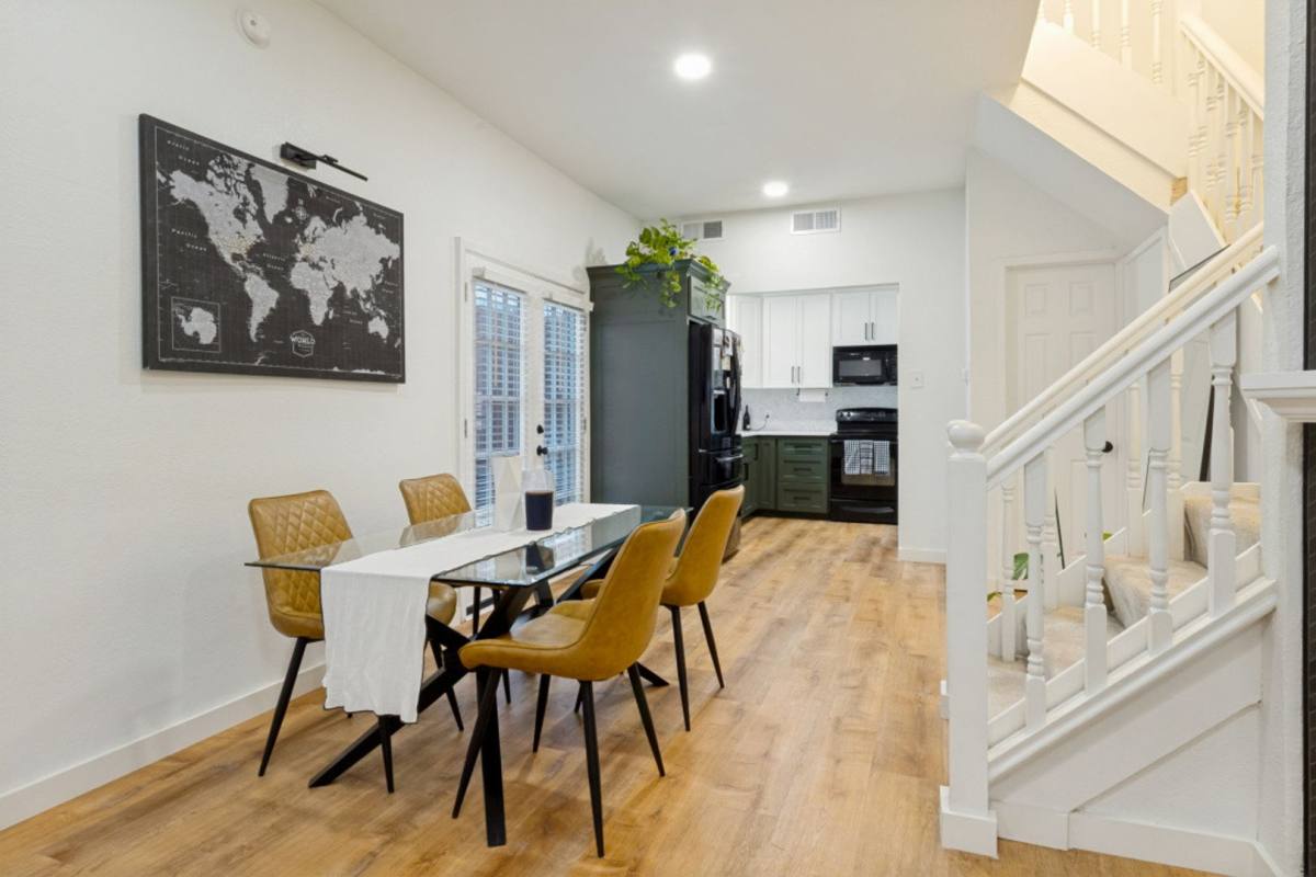 Condo for rent at 3904 Rawlins St #112, Dallas, TX 75229