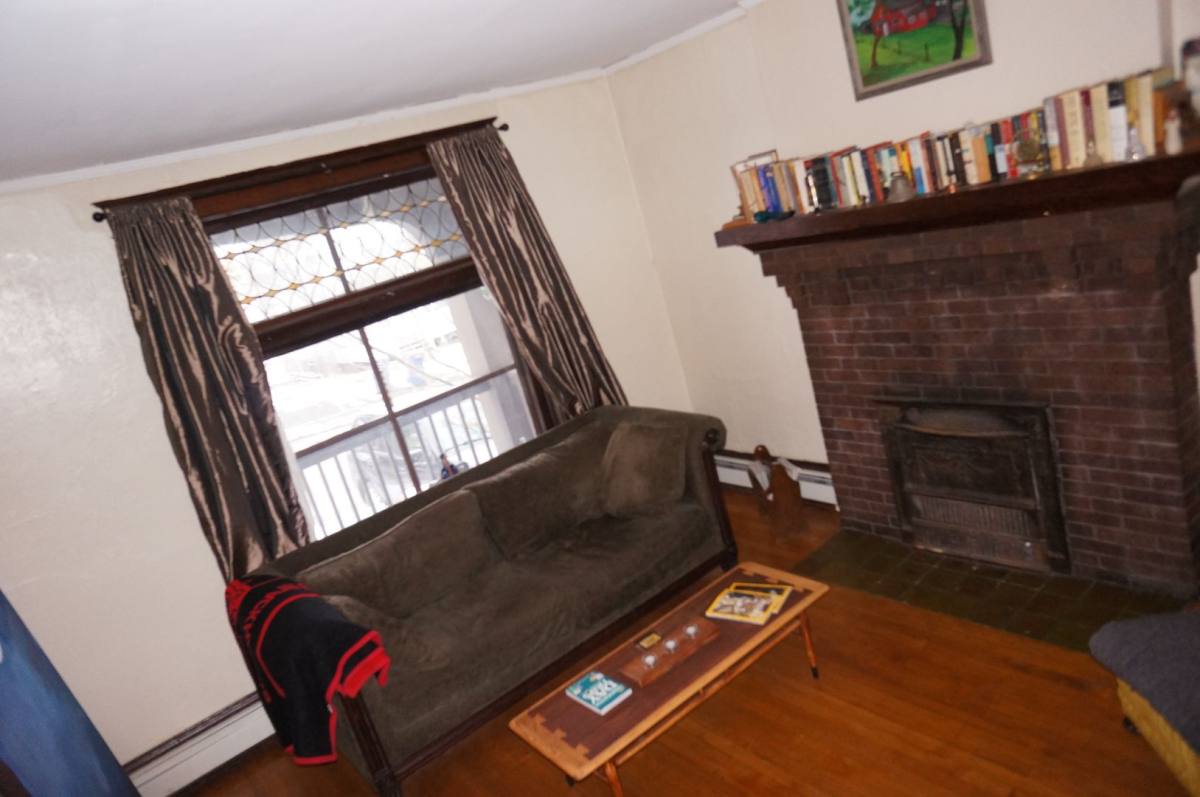 Apartment for rent at 623-625 N 10th Ave E, Duluth, MN 55805
