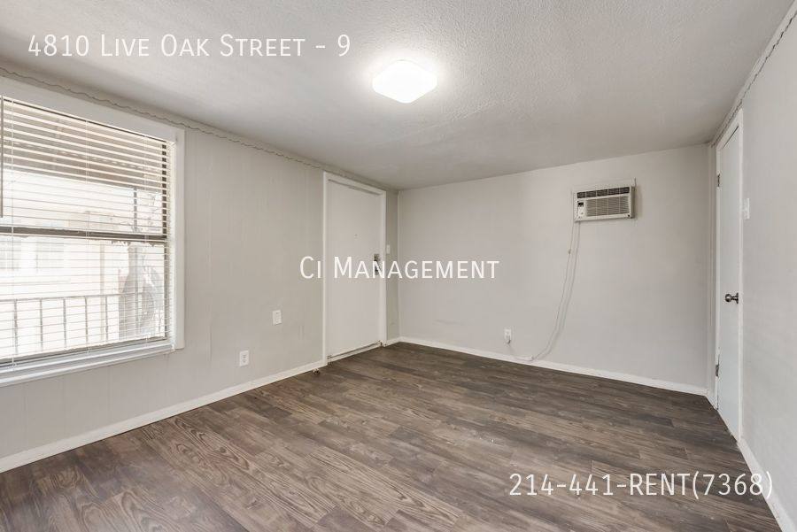 Apartment for rent at 4810 Live Oak St #9, Dallas, TX 75204
