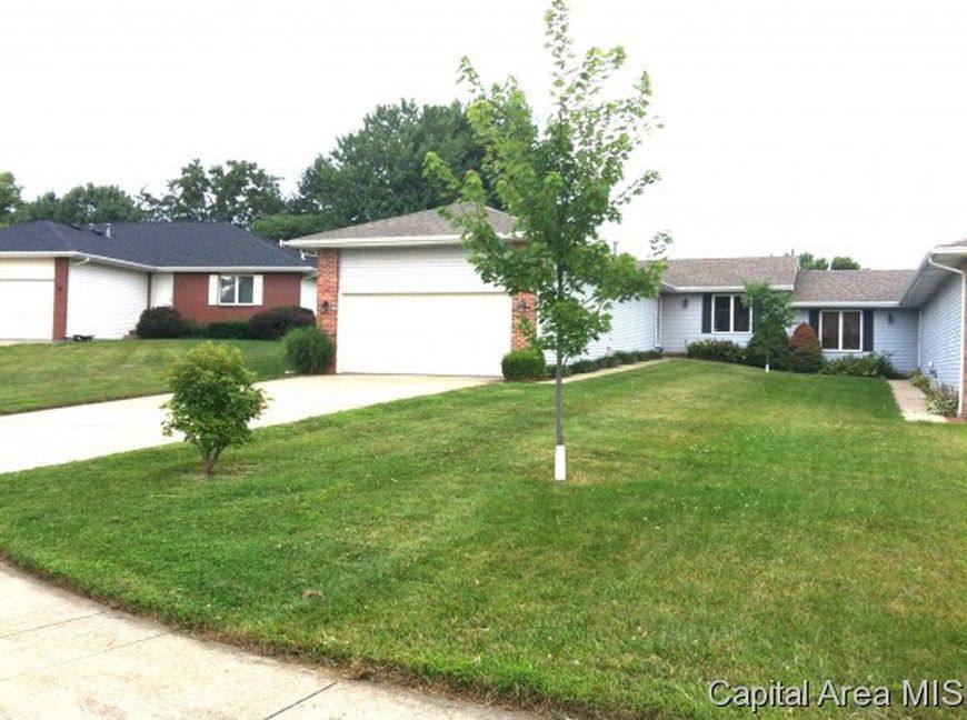 House for rent at 4044 Oak Brook, Springfield, IL 62711