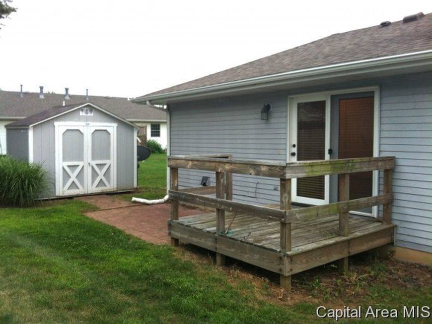 House for rent at 4044 Oak Brook, Springfield, IL 62711