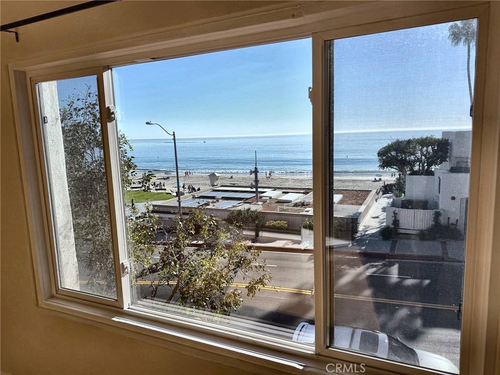 Apartment for rent at 212 N Coast Highway 212-9, Laguna Beach, CA 92651