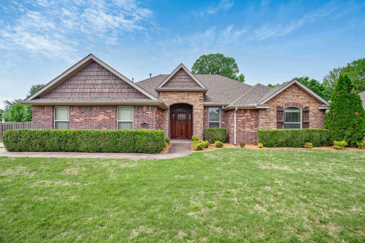House for rent at 2981 N Raven Lane, Fayetteville, AR 72704