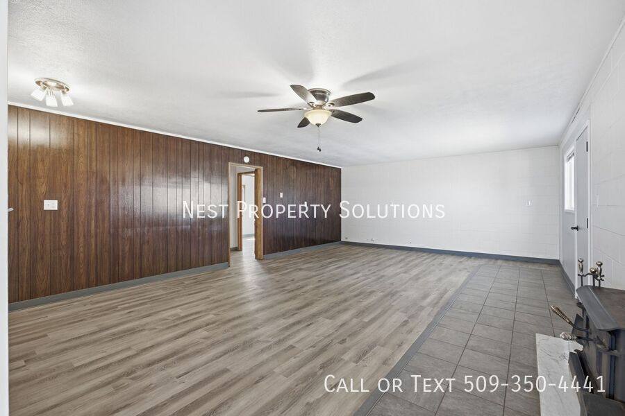 Apartment for rent at 13526 N Frontage Rd, Moses Lake, WA 98837