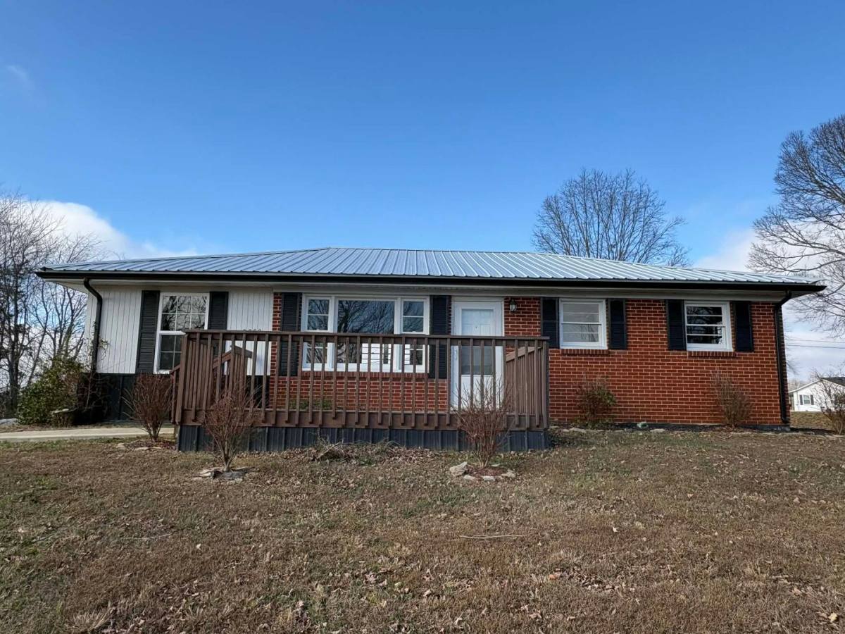 House for rent at 7758 Celina Rd, Tompkinsville, KY 42167