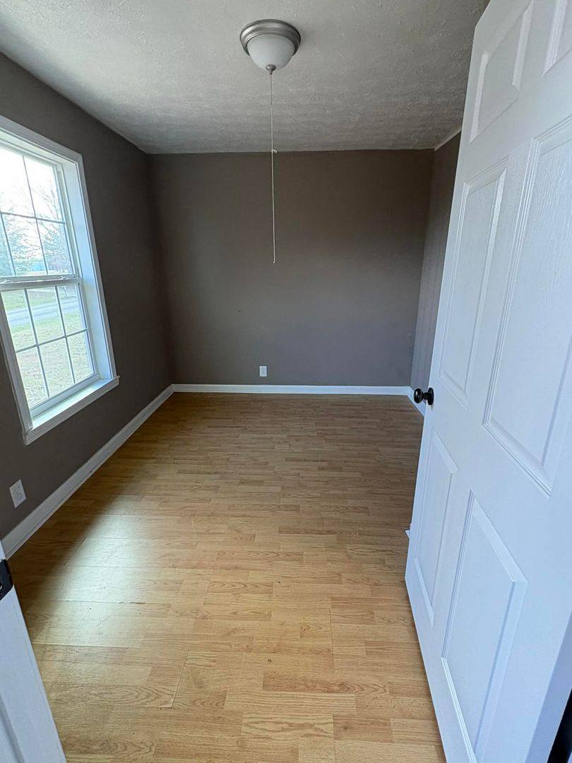 House for rent at 7758 Celina Rd, Tompkinsville, KY 42167