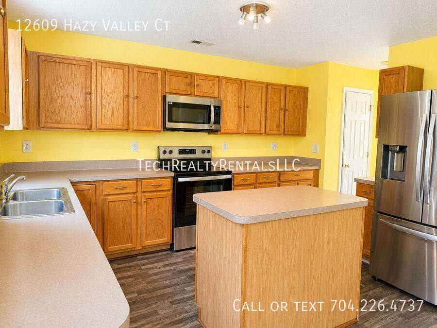 House for rent at 12609 Hazy Valley Court, Charlotte, NC 28269