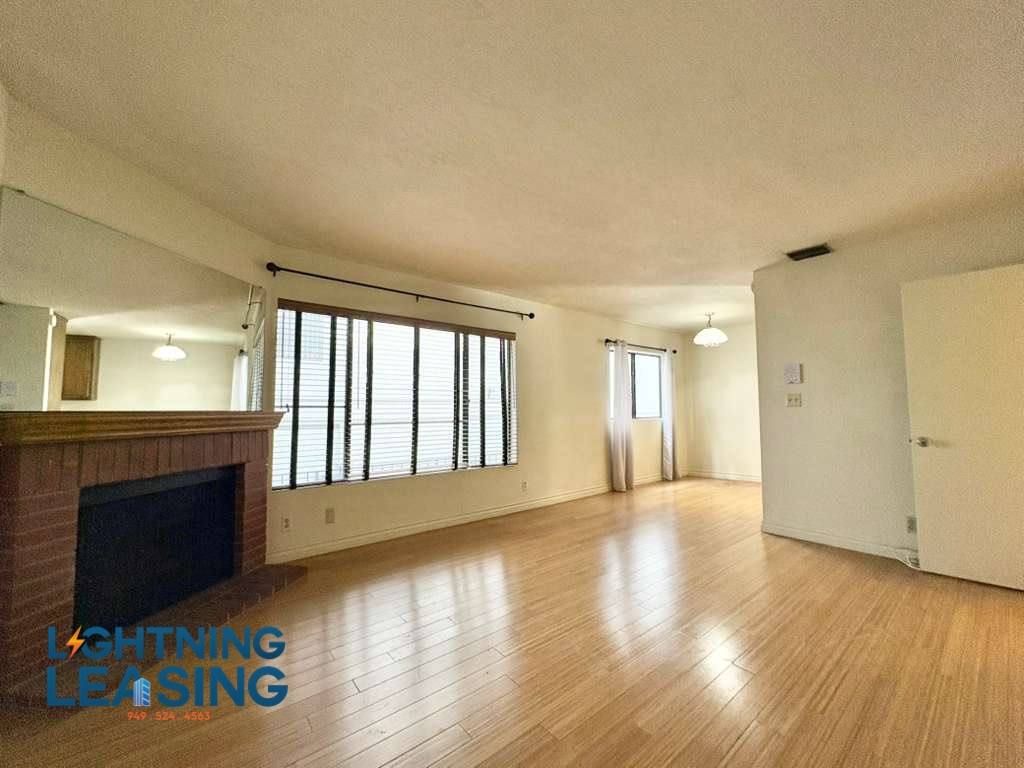 Townhouse for rent at 4455 Vista Del Monte Ave #4A, Sherman Oaks, CA 91403