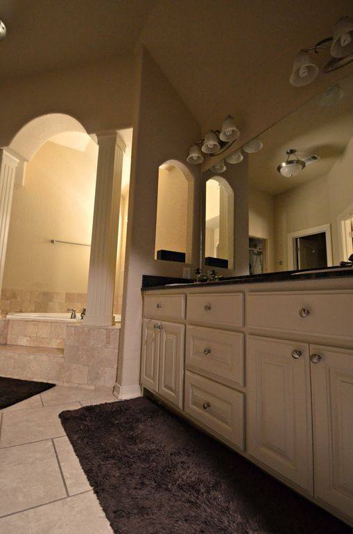 House for rent at 3625 W Mountain View Dr, Fayetteville, AR 72704