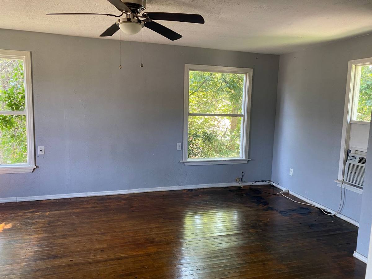 Apartment for rent at 2503 Malcolm St, Shreveport, LA 71108