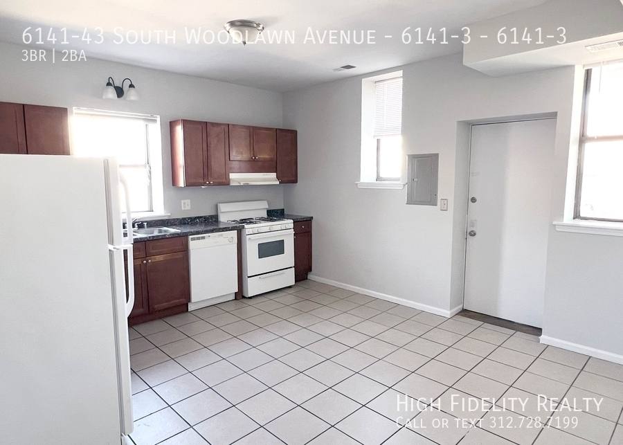 Apartment for rent at 6141-43 S Woodlawn Ave #3, Chicago, IL 60637