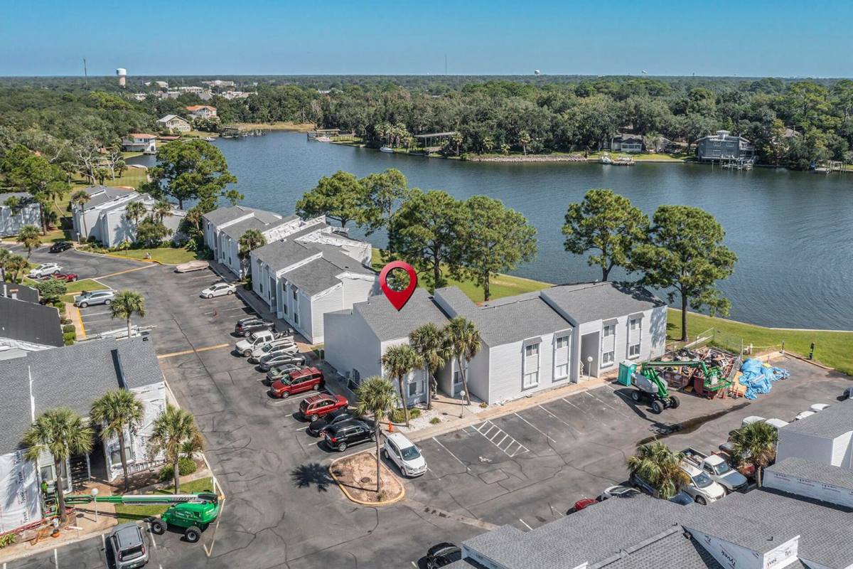 Condo for rent at 101 Old Ferry Rd, Shalimar, FL 32579