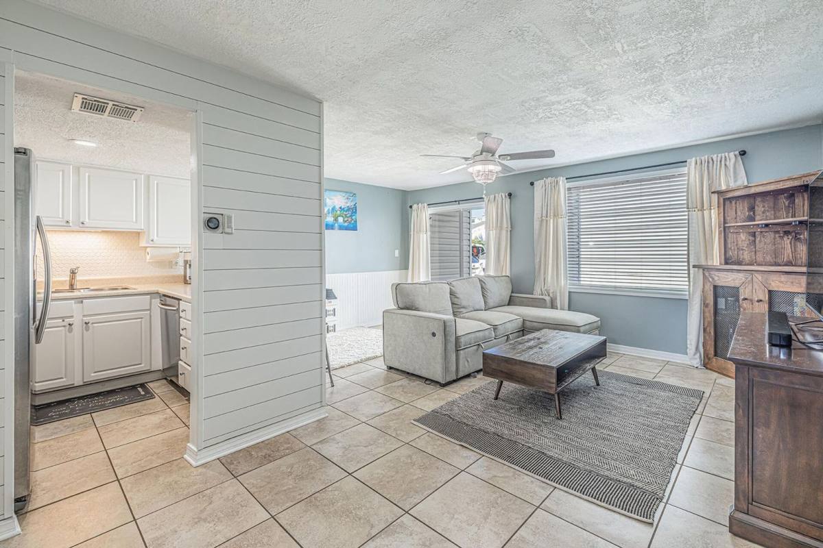 Condo for rent at 101 Old Ferry Rd, Shalimar, FL 32579