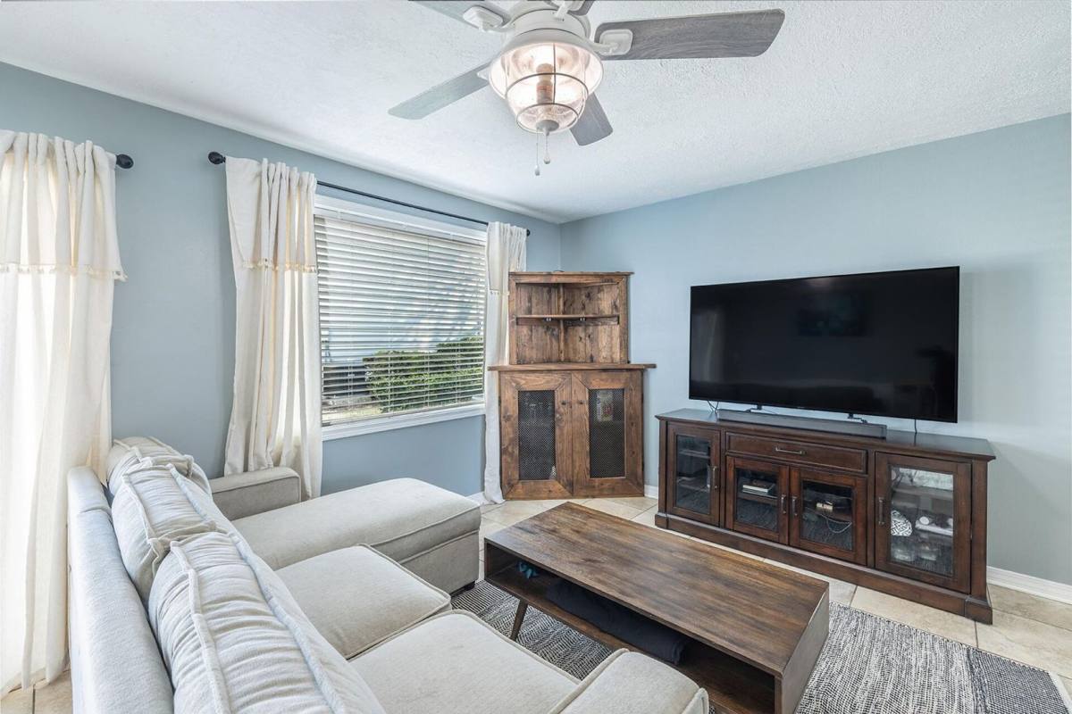 Condo for rent at 101 Old Ferry Rd, Shalimar, FL 32579