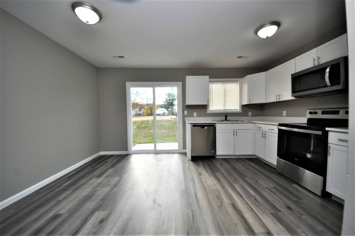 Townhouse for rent at 1056 Arlington Way, Warrenton, MO 63383