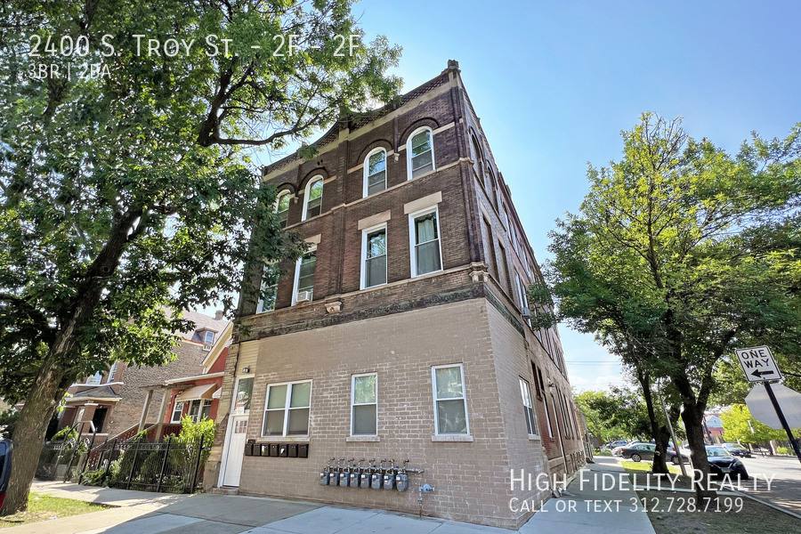 Condo for rent at 2400 S Troy St #2F, Chicago, IL 60623