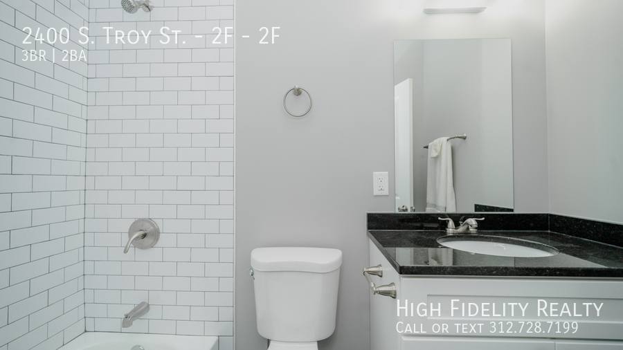 Condo for rent at 2400 S Troy St #2F, Chicago, IL 60623