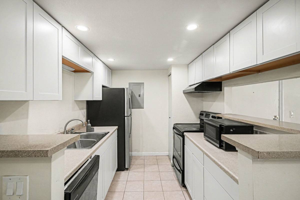 Condo for rent at 18004 E Ohio Ave, Aurora, CO 80017