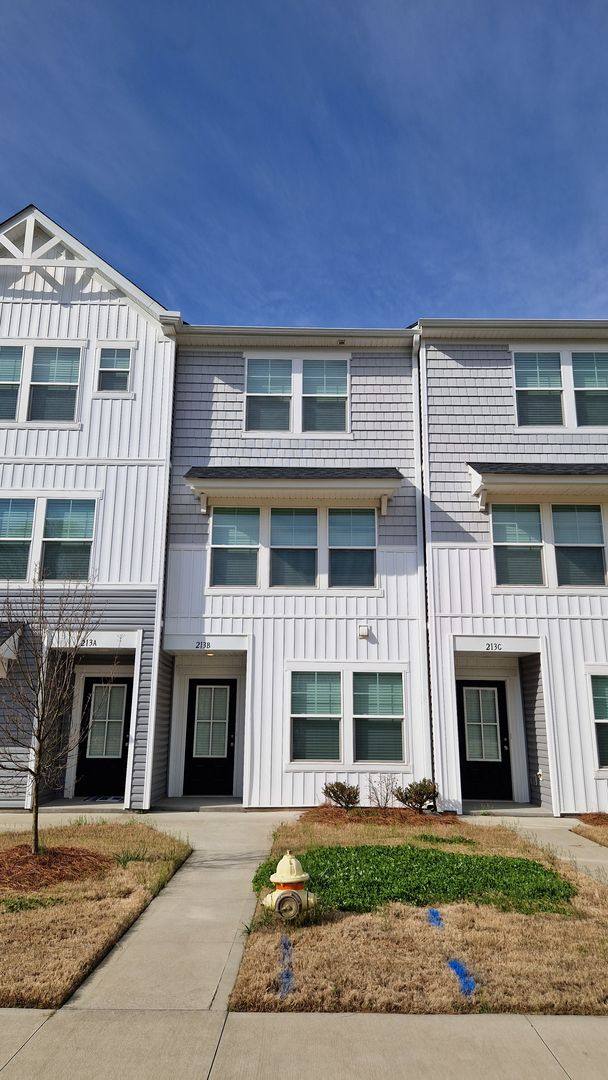 Townhouse for rent at 213 Kennerly Ave, Mooresville, NC 28115