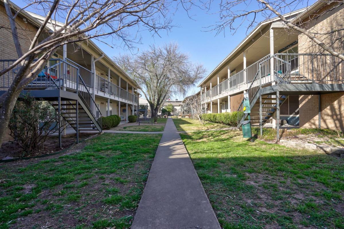 House for rent at 2450 Ashdale Dr 205 #D, Austin, TX 78757