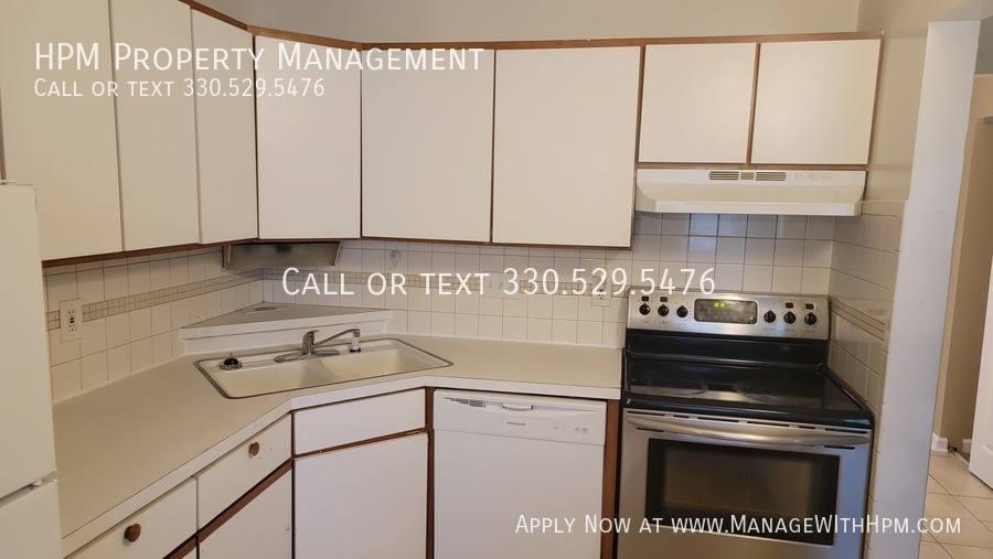 Apartment for rent at 719 E Waterloo Rd #A, Akron, OH 44306