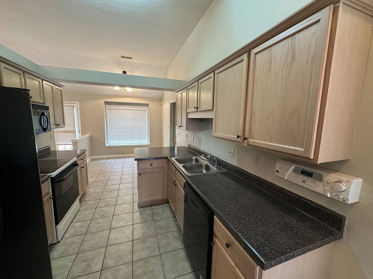 House for rent at 10144 Lynham Dr, Cordova, TN 38016