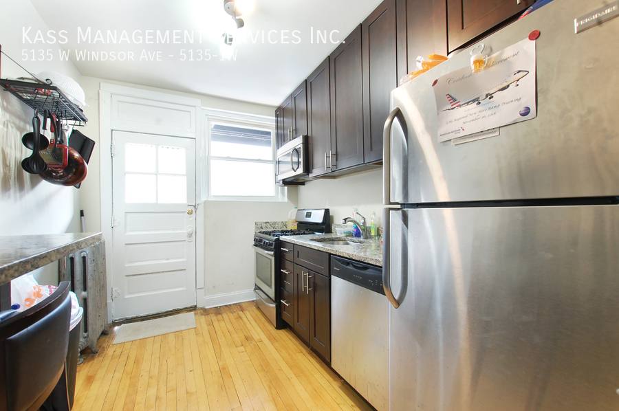 Apartment for rent at 5135 W Windsor Ave #1W, Chicago, IL 60630