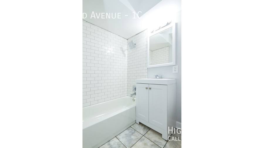 Apartment for rent at 3746 W Leland Ave #1C, Chicago, IL 60625