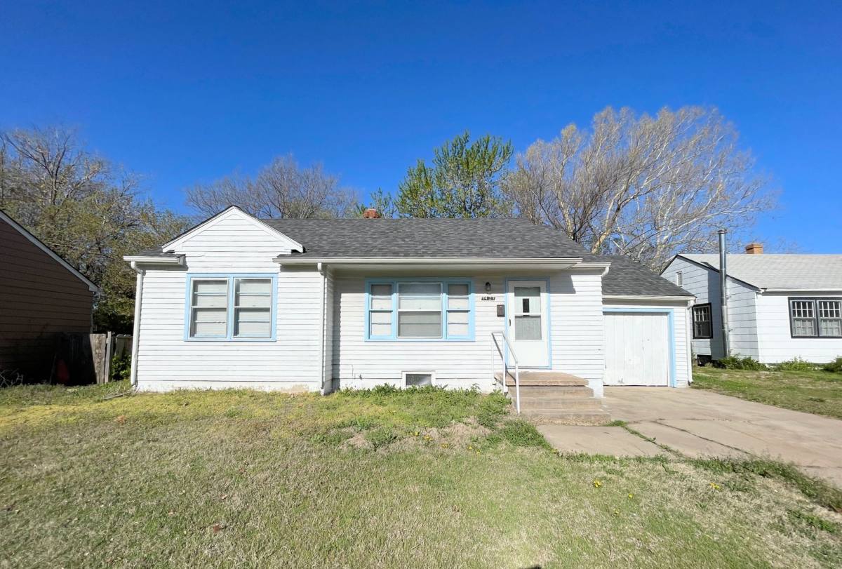 House for rent at 1427 N Harding Ave, Wichita, KS 67208