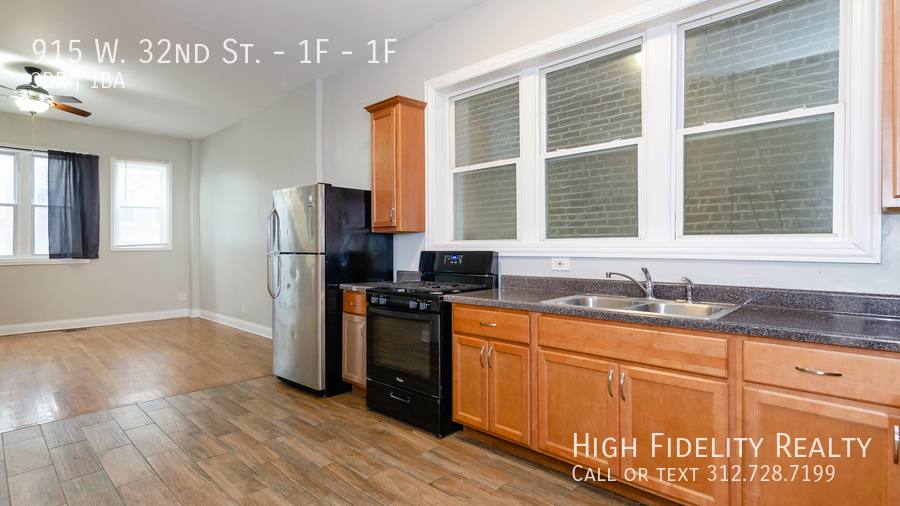 Apartment for rent at 915 W 32nd St #1F, Chicago, IL 60608